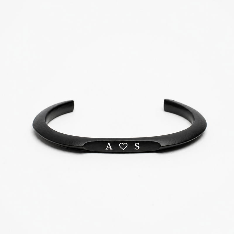 Memo Edge Cuff - Black
