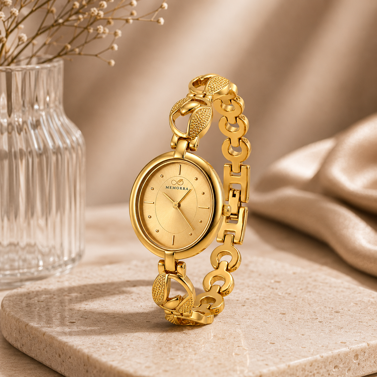 Elegant Gold Women's Bracelet Analog Watch
