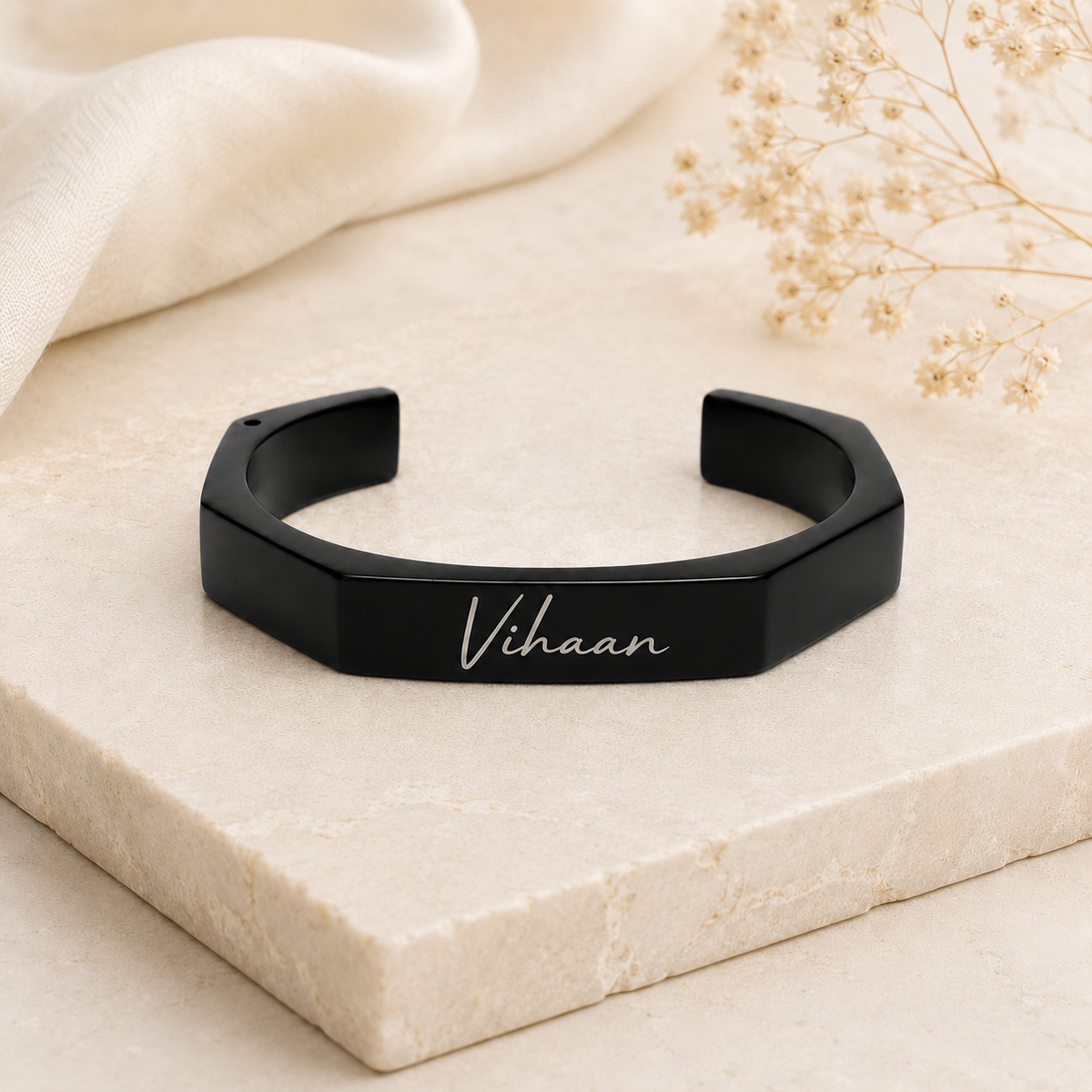 Memo Cuff - Black